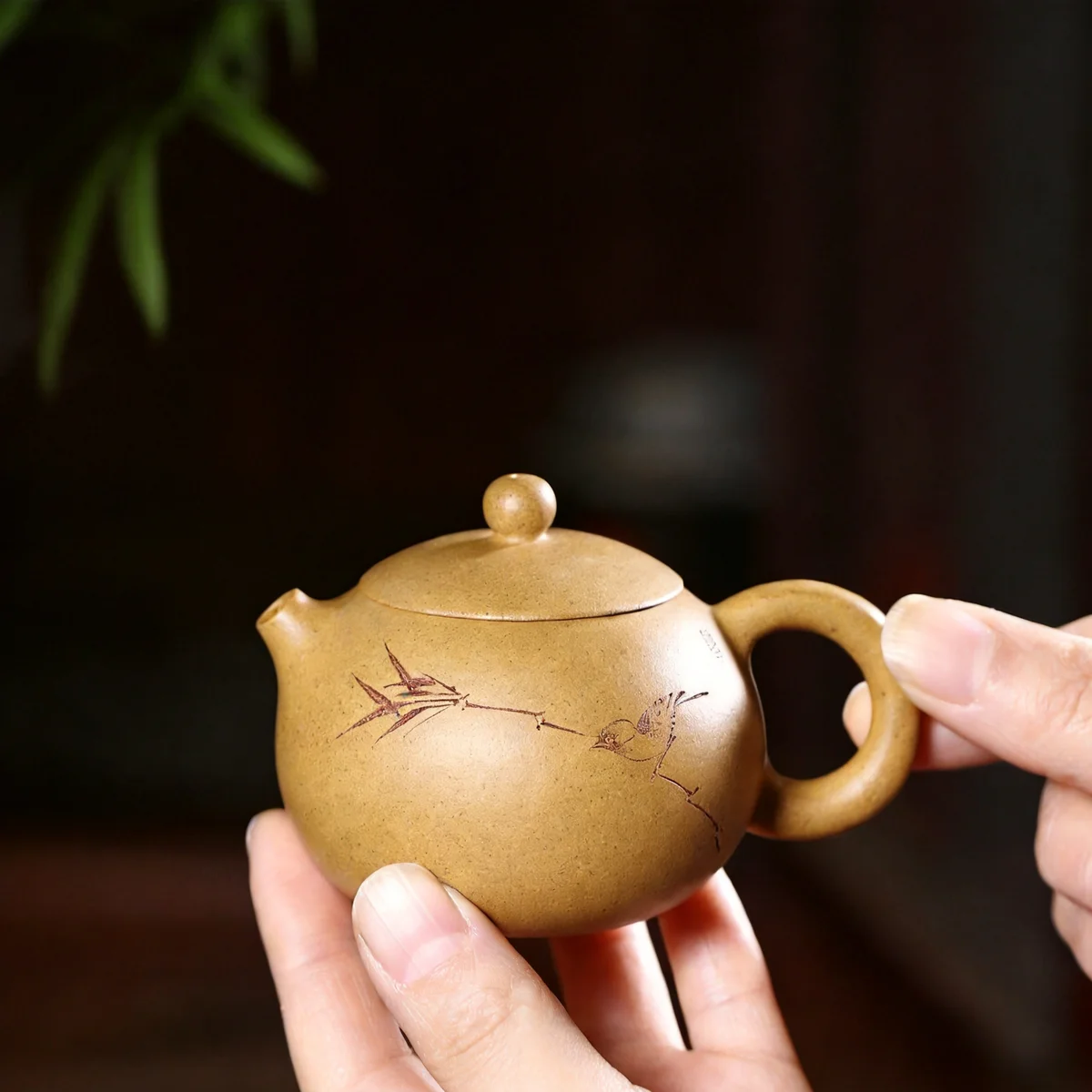 宜兴紫砂壶纯手工刻绘竹韵清风小容量泡茶壶黄金段泥紫砂茶具西施